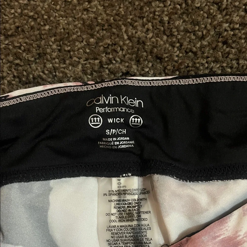 Calvin Klein Performance Black and Pink Floral Leggings - Picture 2 of 6